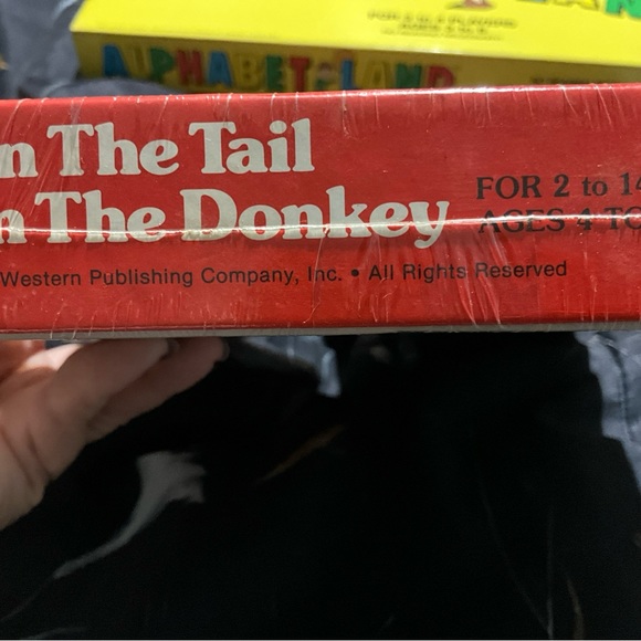 Vintage 1981 Pin The Tail On The Donkey Party Game-#4799-3 GOLDEN NEW SEALED - Picture 8 of 16